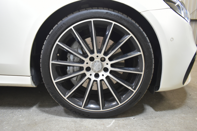 メルセデスベンツ Eクラス E43 4M ｴｸｽｸﾙｰｼﾌﾞ ﾚｰﾀﾞｰｾｰﾌﾃｨP ﾐｰｺﾈｸﾄ ﾊﾟﾉﾗﾏｻﾝﾙｰﾌ 全席ﾋｰﾀｰ茶革 ﾃﾞｨｽﾄﾛﾆｯｸ ﾌﾞﾗｲﾝﾄﾞｽﾎﾟｯﾄ ﾚｰﾝﾁｪﾝｼﾞA AMGｴｱﾛ20AW ﾌﾞﾙﾒS 地ﾃﾞｼﾞ360ｶﾒﾗ 2年保証