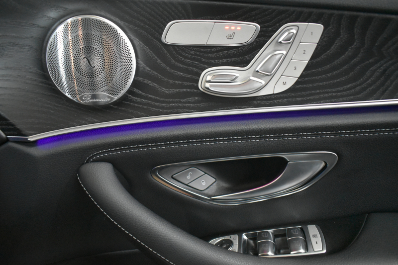 メルセデスベンツ Eクラス E200ﾜｺﾞﾝ ｽﾎﾟｰﾂ BSG搭載 ｴｸｽｸﾙｰｼﾌﾞ AMGﾗｲﾝｲﾝﾃﾘｱ ﾚｰﾀﾞｰｾｰﾌﾃｨP 後期型 MEｺﾈ 全席ﾋｰﾀｰ黒革 ACC AMGｴｱﾛ 電動ﾘｱｹﾞｰﾄ ﾍｯﾄﾞｱｯﾌﾟﾃﾞｨｽﾌﾟﾚｲ ﾌﾞﾙﾒｽﾀｰS 地ﾃﾞｼﾞ360ｶﾒﾗ 2年保証