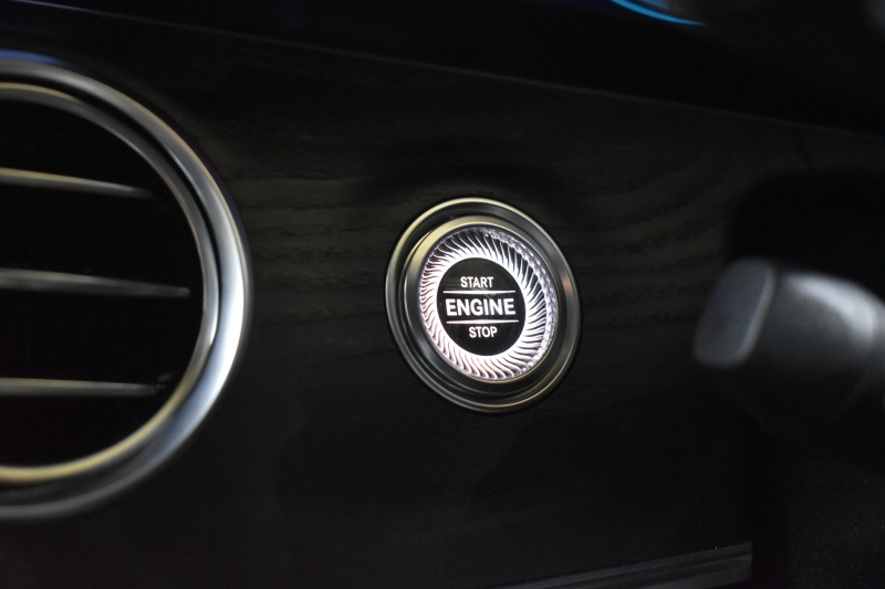 メルセデスベンツ Eクラス E200ﾜｺﾞﾝ ｽﾎﾟｰﾂ BSG搭載 ｴｸｽｸﾙｰｼﾌﾞ AMGﾗｲﾝｲﾝﾃﾘｱ ﾚｰﾀﾞｰｾｰﾌﾃｨP 後期型 MEｺﾈ 全席ﾋｰﾀｰ黒革 ACC AMGｴｱﾛ 電動ﾘｱｹﾞｰﾄ ﾍｯﾄﾞｱｯﾌﾟﾃﾞｨｽﾌﾟﾚｲ ﾌﾞﾙﾒｽﾀｰS 地ﾃﾞｼﾞ360ｶﾒﾗ 2年保証