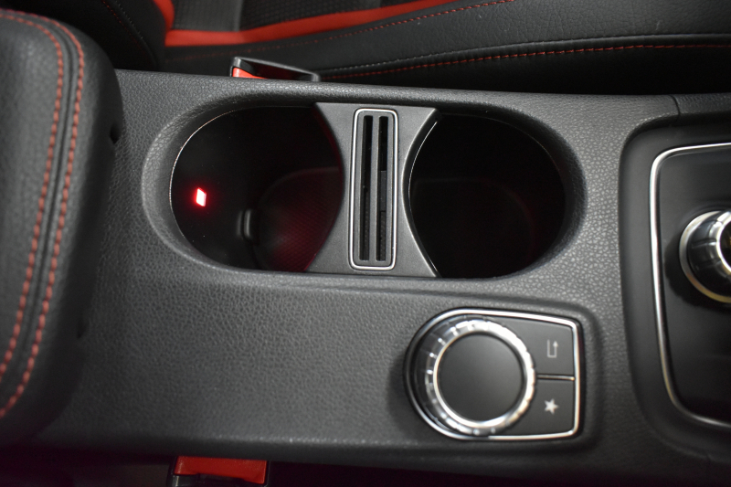 AMG GLA GLA45AMG 4M AMGｱﾄﾞﾊﾞﾝｽﾄﾞP ﾚｰﾀﾞｰｾｰﾌﾃｨP 後期型 ﾊﾟﾉﾗﾏｻﾝﾙｰﾌ ﾊｰﾏﾝｶｰﾄﾞﾝ ﾋｰﾀｰ付き黒革ﾊﾟﾌｫｰﾏﾝｽｼｰﾄ ﾃﾞｨｽﾄﾛﾆｯｸﾌﾟﾗｽ ﾌﾞﾗｲﾝﾄﾞｽﾎﾟｯﾄ ｷｰﾚｽGO 地デジBｶﾒﾗ 2年保証