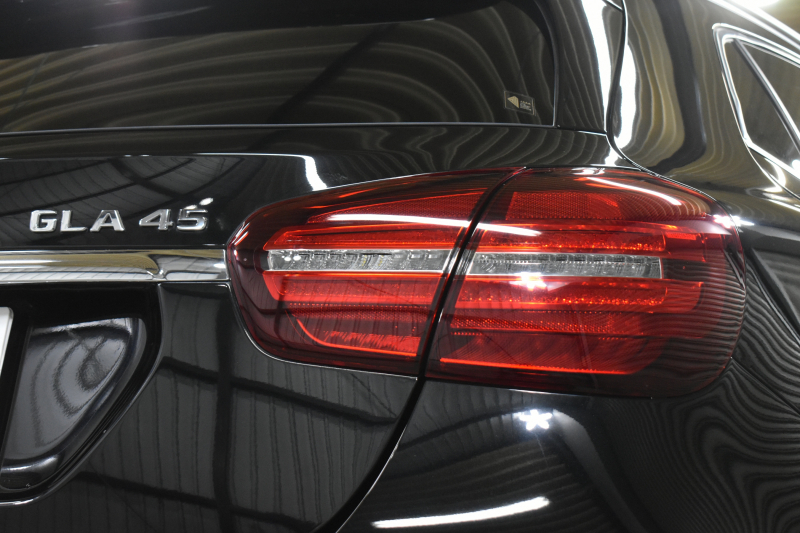 AMG GLA GLA45AMG 4M AMGｱﾄﾞﾊﾞﾝｽﾄﾞP ﾚｰﾀﾞｰｾｰﾌﾃｨP 後期型 ﾊﾟﾉﾗﾏｻﾝﾙｰﾌ ﾊｰﾏﾝｶｰﾄﾞﾝ ﾋｰﾀｰ付き黒革ﾊﾟﾌｫｰﾏﾝｽｼｰﾄ ﾃﾞｨｽﾄﾛﾆｯｸﾌﾟﾗｽ ﾌﾞﾗｲﾝﾄﾞｽﾎﾟｯﾄ ｷｰﾚｽGO 地デジBｶﾒﾗ 2年保証