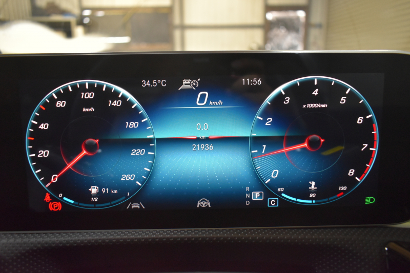 メルセデスベンツ Aクラス A180 Edition1 ﾚｰﾀﾞｰSP 限定250台 MEｺﾈｸﾄ MBUXｼｽﾃﾑ Edition1専用内装 ﾃﾞｨｽﾄﾛ BSM Lﾁｪﾝｼﾞ AMGｴｱﾛ19AW ﾏﾙﾁLED ｷｰGO PTS HUD 10.25ｲﾝﾁｺｯｸﾋﾟｯﾄﾃﾞｨｽﾌﾟﾚｲ 対話式ﾅﾋﾞTV 360ｶﾒﾗ 2年保証