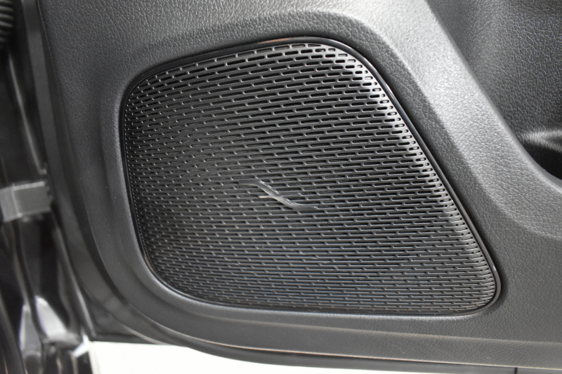 メルセデスベンツ Aクラス A180 Edition1 ﾚｰﾀﾞｰSP 限定250台 MEｺﾈｸﾄ MBUXｼｽﾃﾑ Edition1専用内装 ﾃﾞｨｽﾄﾛ BSM Lﾁｪﾝｼﾞ AMGｴｱﾛ19AW ﾏﾙﾁLED ｷｰGO PTS HUD 10.25ｲﾝﾁｺｯｸﾋﾟｯﾄﾃﾞｨｽﾌﾟﾚｲ 対話式ﾅﾋﾞTV 360ｶﾒﾗ 2年保証