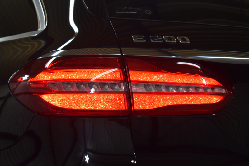 メルセデスベンツ Eクラス E200 4ﾏﾁｯｸ ﾜｺﾞﾝ AVG AMGﾗｲﾝ ｴｸｽｸﾙｰｼﾌﾞP ﾚｰﾀﾞｰｾｰﾌﾃｨP 中期型 BSG搭載1.5ﾘｯﾀｰ ﾊﾟﾉﾗﾏｻﾝﾙｰﾌ ﾌﾞﾙﾒｽﾀｰS 全席ﾋｰﾀｰ黒革 ﾃﾞｨｽﾄﾛﾆｯｸ ﾌﾞﾗｲﾝﾄﾞｽﾎﾟｯﾄ ﾚｰﾝﾁｪﾝｼﾞ  AMGｴｱﾛ19AW ｷｰﾚｽGO PTS ﾌｯﾄｹﾞｰﾄ 地ﾃﾞｼﾞﾅﾋﾞ 360ｶﾒﾗ 2年保証