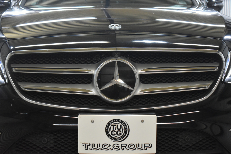 メルセデスベンツ Eクラス E200 4ﾏﾁｯｸ ﾜｺﾞﾝ AVG AMGﾗｲﾝ ｴｸｽｸﾙｰｼﾌﾞP ﾚｰﾀﾞｰｾｰﾌﾃｨP 中期型 BSG搭載1.5ﾘｯﾀｰ ﾊﾟﾉﾗﾏｻﾝﾙｰﾌ ﾌﾞﾙﾒｽﾀｰS 全席ﾋｰﾀｰ黒革 ﾃﾞｨｽﾄﾛﾆｯｸ ﾌﾞﾗｲﾝﾄﾞｽﾎﾟｯﾄ ﾚｰﾝﾁｪﾝｼﾞ  AMGｴｱﾛ19AW ｷｰﾚｽGO PTS ﾌｯﾄｹﾞｰﾄ 地ﾃﾞｼﾞﾅﾋﾞ 360ｶﾒﾗ 2年保証