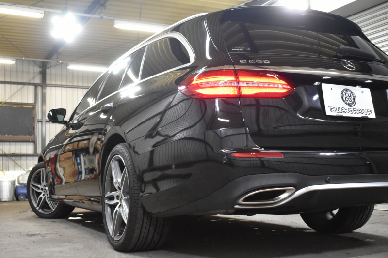 メルセデスベンツ Eクラス E200 4ﾏﾁｯｸ ﾜｺﾞﾝ AVG AMGﾗｲﾝ ｴｸｽｸﾙｰｼﾌﾞP ﾚｰﾀﾞｰｾｰﾌﾃｨP 中期型 BSG搭載1.5ﾘｯﾀｰ ﾊﾟﾉﾗﾏｻﾝﾙｰﾌ ﾌﾞﾙﾒｽﾀｰS 全席ﾋｰﾀｰ黒革 ﾃﾞｨｽﾄﾛﾆｯｸ ﾌﾞﾗｲﾝﾄﾞｽﾎﾟｯﾄ ﾚｰﾝﾁｪﾝｼﾞ  AMGｴｱﾛ19AW ｷｰﾚｽGO PTS ﾌｯﾄｹﾞｰﾄ 地ﾃﾞｼﾞﾅﾋﾞ 360ｶﾒﾗ 2年保証