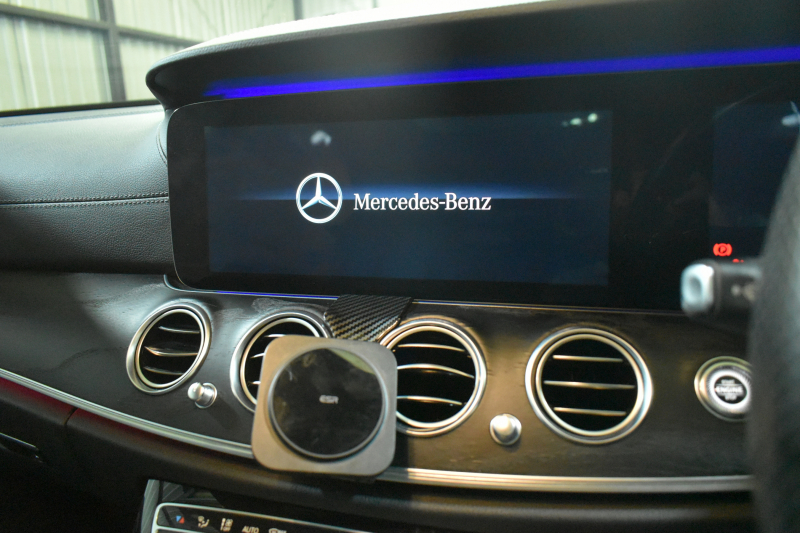 メルセデスベンツ Eクラス E200 4ﾏﾁｯｸ ﾜｺﾞﾝ AVG AMGﾗｲﾝ ｴｸｽｸﾙｰｼﾌﾞP ﾚｰﾀﾞｰｾｰﾌﾃｨP 中期型 BSG搭載1.5ﾘｯﾀｰ ﾊﾟﾉﾗﾏｻﾝﾙｰﾌ ﾌﾞﾙﾒｽﾀｰS 全席ﾋｰﾀｰ黒革 ﾃﾞｨｽﾄﾛﾆｯｸ ﾌﾞﾗｲﾝﾄﾞｽﾎﾟｯﾄ ﾚｰﾝﾁｪﾝｼﾞ  AMGｴｱﾛ19AW ｷｰﾚｽGO PTS ﾌｯﾄｹﾞｰﾄ 地ﾃﾞｼﾞﾅﾋﾞ 360ｶﾒﾗ 2年保証