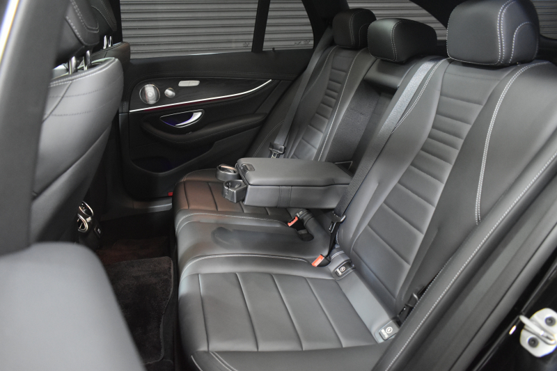 メルセデスベンツ Eクラス E200 4ﾏﾁｯｸ ﾜｺﾞﾝ AVG AMGﾗｲﾝ ｴｸｽｸﾙｰｼﾌﾞP ﾚｰﾀﾞｰｾｰﾌﾃｨP 中期型 BSG搭載1.5ﾘｯﾀｰ ﾊﾟﾉﾗﾏｻﾝﾙｰﾌ ﾌﾞﾙﾒｽﾀｰS 全席ﾋｰﾀｰ黒革 ﾃﾞｨｽﾄﾛﾆｯｸ ﾌﾞﾗｲﾝﾄﾞｽﾎﾟｯﾄ ﾚｰﾝﾁｪﾝｼﾞ  AMGｴｱﾛ19AW ｷｰﾚｽGO PTS ﾌｯﾄｹﾞｰﾄ 地ﾃﾞｼﾞﾅﾋﾞ 360ｶﾒﾗ 2年保証