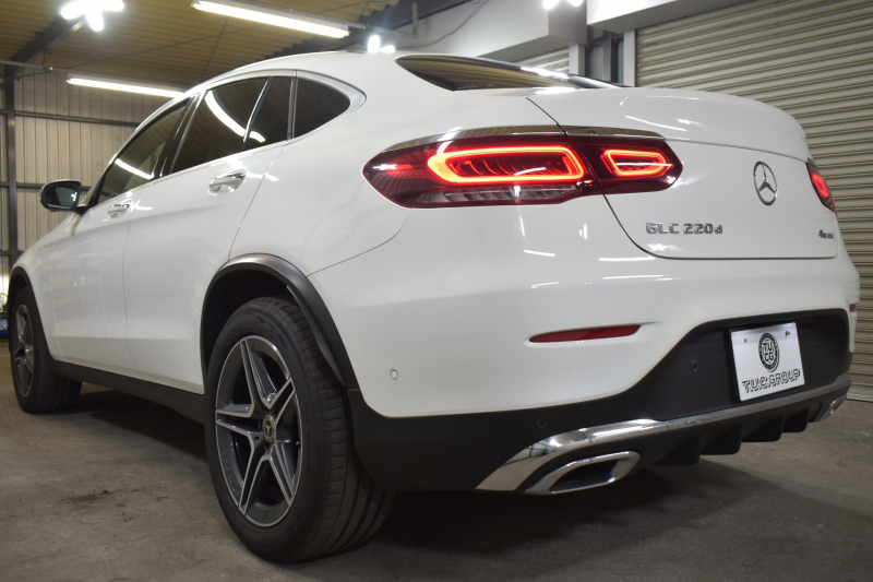 メルセデスベンツ GLCクーペ GLC220d 4ﾏﾁｯｸ ｸｰﾍﾟ AMGﾗｲﾝ ﾚｻﾞｰｴｸｽｸﾙｰｼﾌﾞ ﾚｰﾀﾞｰｾｰﾌﾃｨP 後期型 ｻﾝﾙｰﾌ 全席ﾋｰﾀｰ&ｸｰﾗｰ黒革 ﾃﾞｨｽﾄﾛﾆｯｸﾌﾟﾗｽ ﾌﾞﾗｲﾝﾄﾞｽﾎﾟｯﾄ ﾚｰﾝｷｰﾌﾟ AMGｴｱﾛ19AW ｷｰGO PTS ﾌｯﾄｹﾞｰﾄ HUD ﾌﾞﾙﾒｽﾀｰS 地ﾃﾞｼﾞﾅﾋﾞ 360ｶﾒﾗ 2年保証