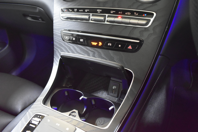 メルセデスベンツ GLCクーペ GLC220d 4ﾏﾁｯｸ ｸｰﾍﾟ AMGﾗｲﾝ ﾚｻﾞｰｴｸｽｸﾙｰｼﾌﾞ ﾚｰﾀﾞｰｾｰﾌﾃｨP 後期型 ｻﾝﾙｰﾌ 全席ﾋｰﾀｰ&ｸｰﾗｰ黒革 ﾃﾞｨｽﾄﾛﾆｯｸﾌﾟﾗｽ ﾌﾞﾗｲﾝﾄﾞｽﾎﾟｯﾄ ﾚｰﾝｷｰﾌﾟ AMGｴｱﾛ19AW ｷｰGO PTS ﾌｯﾄｹﾞｰﾄ HUD ﾌﾞﾙﾒｽﾀｰS 地ﾃﾞｼﾞﾅﾋﾞ 360ｶﾒﾗ 2年保証