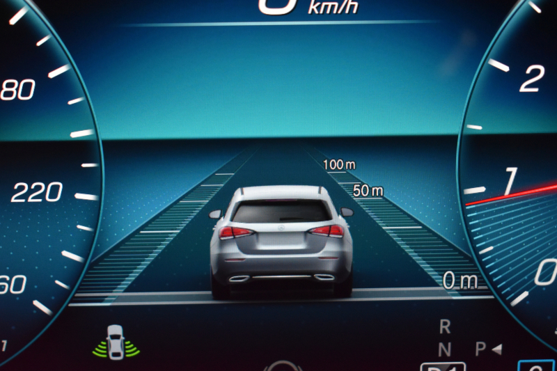 メルセデスベンツ Aクラス A180 Edition1 ﾚｰﾀﾞｰSP 限定100台 1ｵｰﾅｰ MEｺﾈｸﾄ MBUXｼｽﾃﾑ Edition1専用内装 ﾃﾞｨｽﾄﾛﾆｯｸﾌﾟﾗｽ ﾌﾞﾗｲﾝﾄﾞｽﾎﾟｯﾄ ﾚｰﾝﾁｪﾝｼﾞ AMGｴｱﾛ19AW ﾏﾙﾁLED ｷｰGO PTS HUD 10.25ｲﾝﾁｺｯｸﾋﾟｯﾄﾃﾞｨｽﾌﾟﾚｲ 360ｶﾒﾗ 2年保証