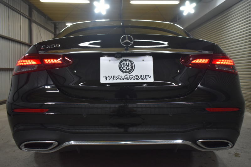 メルセデスベンツ Eクラス E200 ｽﾎﾟｰﾂ 1ｵﾅ ｴｸｽｸﾙｰｼﾌﾞP AMGﾗｲﾝｲﾝﾃﾘｱP ﾚｰﾀﾞｰｾｰﾌﾃｨP 後期型 MEｺﾈｸﾄ 燃費12.8KM 全席ﾋｰﾀｰ黒革 ﾃﾞｨｽﾄﾛ BSM Lﾁｪﾝｼﾞ AMGｴｱﾛ19AW ｷｰﾚｽGO ﾊﾟｰｸﾄﾛ HUD ﾌﾞﾙﾒS ﾏﾙﾁｶﾗｰｱﾝﾋﾞｴﾝﾄ 対話式ﾅﾋﾞ 360ｶﾒﾗ 2年保証