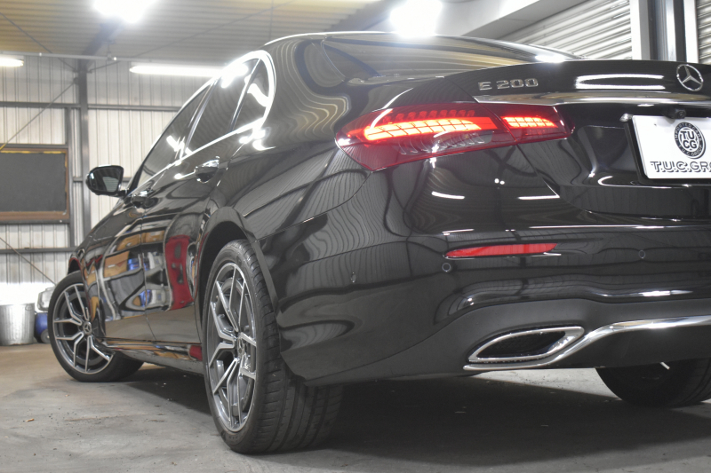 メルセデスベンツ Eクラス E200 ｽﾎﾟｰﾂ 1ｵﾅ ｴｸｽｸﾙｰｼﾌﾞP AMGﾗｲﾝｲﾝﾃﾘｱP ﾚｰﾀﾞｰｾｰﾌﾃｨP 後期型 MEｺﾈｸﾄ 燃費12.8KM 全席ﾋｰﾀｰ黒革 ﾃﾞｨｽﾄﾛ BSM Lﾁｪﾝｼﾞ AMGｴｱﾛ19AW ｷｰﾚｽGO ﾊﾟｰｸﾄﾛ HUD ﾌﾞﾙﾒS ﾏﾙﾁｶﾗｰｱﾝﾋﾞｴﾝﾄ 対話式ﾅﾋﾞ 360ｶﾒﾗ 2年保証