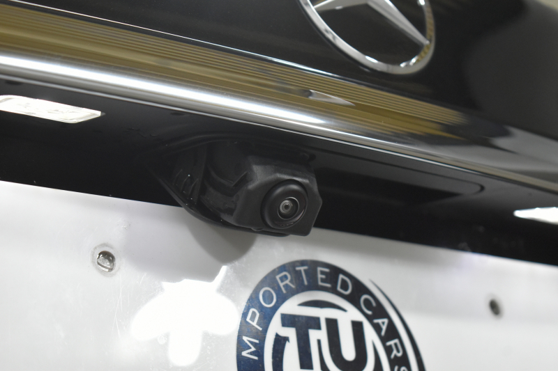 メルセデスベンツ Eクラス E200 ｽﾎﾟｰﾂ 1ｵﾅ ｴｸｽｸﾙｰｼﾌﾞP AMGﾗｲﾝｲﾝﾃﾘｱP ﾚｰﾀﾞｰｾｰﾌﾃｨP 後期型 MEｺﾈｸﾄ 燃費12.8KM 全席ﾋｰﾀｰ黒革 ﾃﾞｨｽﾄﾛ BSM Lﾁｪﾝｼﾞ AMGｴｱﾛ19AW ｷｰﾚｽGO ﾊﾟｰｸﾄﾛ HUD ﾌﾞﾙﾒS ﾏﾙﾁｶﾗｰｱﾝﾋﾞｴﾝﾄ 対話式ﾅﾋﾞ 360ｶﾒﾗ 2年保証