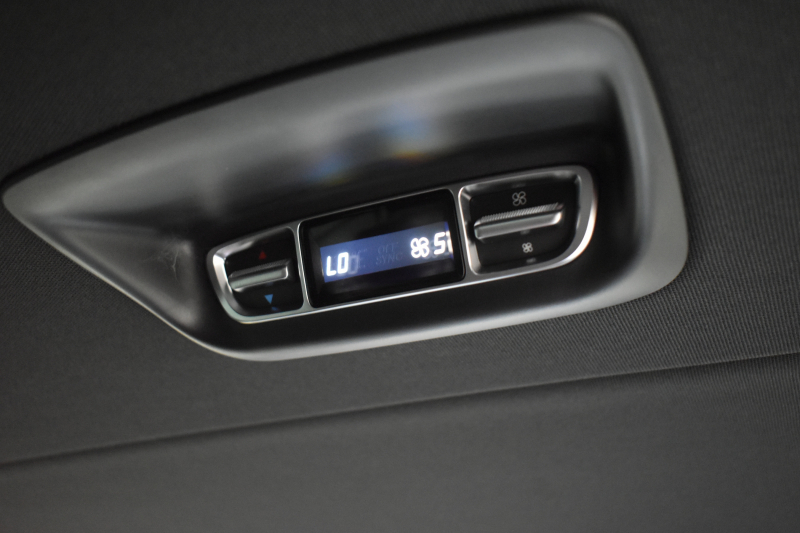 メルセデスベンツ Vクラス V220d ｱﾊﾞﾝｷﾞｬﾙﾄﾞｴｸｽﾄﾗﾛﾝｸﾞ AMGﾗｲﾝ ﾚｰﾀﾞｰP 2.2L直4ﾀｰﾎﾞ ﾋｰﾀｰ黒革 ﾌﾞﾙﾒｽﾀｰS ﾃﾞｨｽﾄﾛ ﾌﾞﾗｲﾝﾄﾞｽﾎﾟｯﾄ Lｷｰﾌﾟ AMGｴｱﾛ19AW 両側電動ｽﾗｲﾄﾞﾄﾞｱ 電動Rｹﾞｰﾄ 地ﾃﾞｼﾞﾅﾋﾞ360ｶﾒﾗ 2年保証