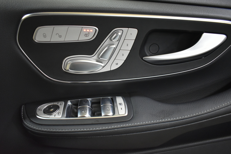 メルセデスベンツ Vクラス V220d ｱﾊﾞﾝｷﾞｬﾙﾄﾞｴｸｽﾄﾗﾛﾝｸﾞ AMGﾗｲﾝ ﾚｰﾀﾞｰP 2.2L直4ﾀｰﾎﾞ ﾋｰﾀｰ黒革 ﾌﾞﾙﾒｽﾀｰS ﾃﾞｨｽﾄﾛ ﾌﾞﾗｲﾝﾄﾞｽﾎﾟｯﾄ Lｷｰﾌﾟ AMGｴｱﾛ19AW 両側電動ｽﾗｲﾄﾞﾄﾞｱ 電動Rｹﾞｰﾄ 地ﾃﾞｼﾞﾅﾋﾞ360ｶﾒﾗ 2年保証