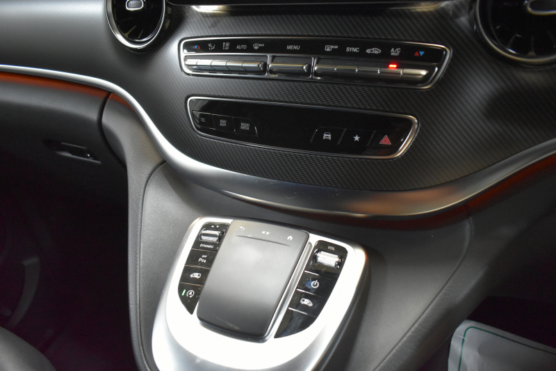 メルセデスベンツ Vクラス V220d ｱﾊﾞﾝｷﾞｬﾙﾄﾞｴｸｽﾄﾗﾛﾝｸﾞ AMGﾗｲﾝ ﾚｰﾀﾞｰP 2.2L直4ﾀｰﾎﾞ ﾋｰﾀｰ黒革 ﾌﾞﾙﾒｽﾀｰS ﾃﾞｨｽﾄﾛ ﾌﾞﾗｲﾝﾄﾞｽﾎﾟｯﾄ Lｷｰﾌﾟ AMGｴｱﾛ19AW 両側電動ｽﾗｲﾄﾞﾄﾞｱ 電動Rｹﾞｰﾄ 地ﾃﾞｼﾞﾅﾋﾞ360ｶﾒﾗ 2年保証