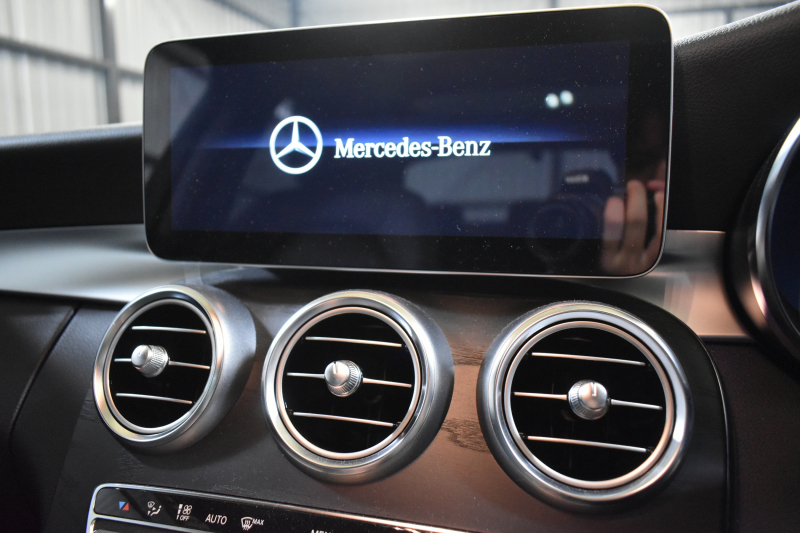 メルセデスベンツ Cクラス C200 ﾛｰﾚｳｽｴﾃﾞｨｼｮﾝ ｽﾎﾟｰﾂ+P ﾚｻﾞｰｴｸｽｸﾙｰｼﾌﾞP  ﾚｰﾀﾞｰｾｰﾌﾃｨP 特別仕様 BSG搭載 ﾊﾟﾉﾗﾏｻﾝﾙｰﾌ ﾌﾞﾙﾒｽﾀS ﾋｰﾀｰﾍﾞﾝﾁﾚｰﾀｰ黒本革 360ｶﾒﾗ ﾃﾞｨｽﾄﾛ BSM Lｷｰﾌﾟ AMGｴｱﾛ18AW ｷｰﾚｽGo PTS 液晶ﾒｰﾀｰ  LEDﾍｯﾄﾞﾗｲﾄ 地ﾃﾞｼﾞﾅﾋﾞ2年保証