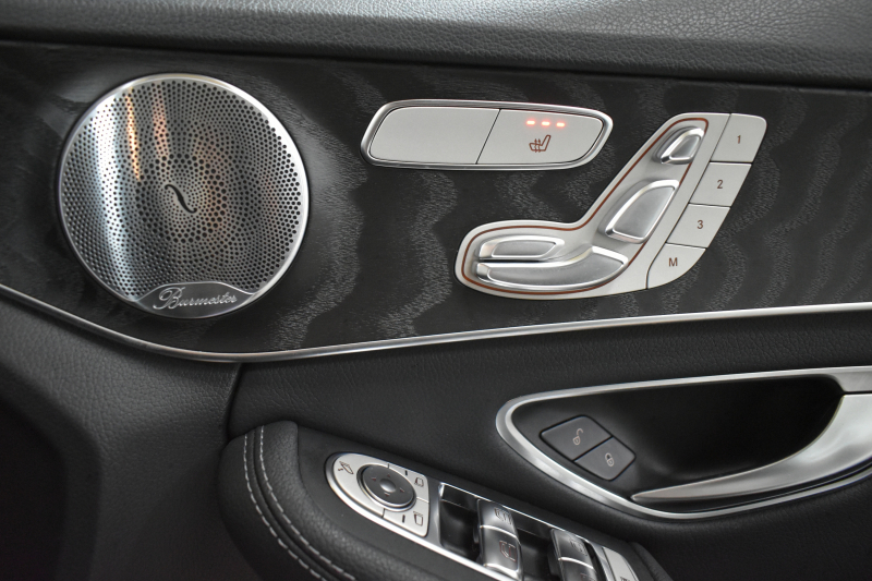 メルセデスベンツ Cクラス C220d AVG AMGﾗｲﾝ ﾚｻﾞｰｴｸｽｸﾙｰｼﾌﾞ ﾚｰﾀﾞｰｾｰﾌﾃｨP 後期型 ﾌﾞﾙﾒｽﾀｰS MEｺﾈｸﾄ ﾋｰﾀｰ黒本革 ﾌｯﾄﾄﾗﾝｸ HUD ﾃﾞｨｽﾄﾛ BSM Lﾁｪﾝｼﾞ 誤発進 AMGｴｱﾛ18AW ｷｰﾚｽGO ﾊﾟｰｸﾄﾛ LEDﾍｯﾄﾞﾗｲﾄ ﾏﾙﾁｱﾝﾋﾞｴﾝﾄ 地ﾃﾞｼﾞﾅﾋﾞBｶﾒﾗ 2年保証