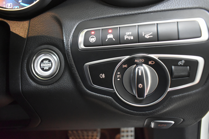 メルセデスベンツ Cクラス C220d AVG AMGﾗｲﾝ ﾚｻﾞｰｴｸｽｸﾙｰｼﾌﾞ ﾚｰﾀﾞｰｾｰﾌﾃｨP 後期型 ﾌﾞﾙﾒｽﾀｰS MEｺﾈｸﾄ ﾋｰﾀｰ黒本革 ﾌｯﾄﾄﾗﾝｸ HUD ﾃﾞｨｽﾄﾛ BSM Lﾁｪﾝｼﾞ 誤発進 AMGｴｱﾛ18AW ｷｰﾚｽGO ﾊﾟｰｸﾄﾛ LEDﾍｯﾄﾞﾗｲﾄ ﾏﾙﾁｱﾝﾋﾞｴﾝﾄ 地ﾃﾞｼﾞﾅﾋﾞBｶﾒﾗ 2年保証