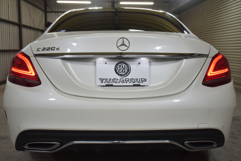 メルセデスベンツ Cクラス C220d AVG AMGﾗｲﾝ ﾚｻﾞｰｴｸｽｸﾙｰｼﾌﾞ ﾚｰﾀﾞｰｾｰﾌﾃｨP 後期型 ﾌﾞﾙﾒｽﾀｰS MEｺﾈｸﾄ ﾋｰﾀｰ黒本革 ﾌｯﾄﾄﾗﾝｸ HUD ﾃﾞｨｽﾄﾛ BSM Lﾁｪﾝｼﾞ 誤発進 AMGｴｱﾛ18AW ｷｰﾚｽGO ﾊﾟｰｸﾄﾛ LEDﾍｯﾄﾞﾗｲﾄ ﾏﾙﾁｱﾝﾋﾞｴﾝﾄ 地ﾃﾞｼﾞﾅﾋﾞBｶﾒﾗ 2年保証