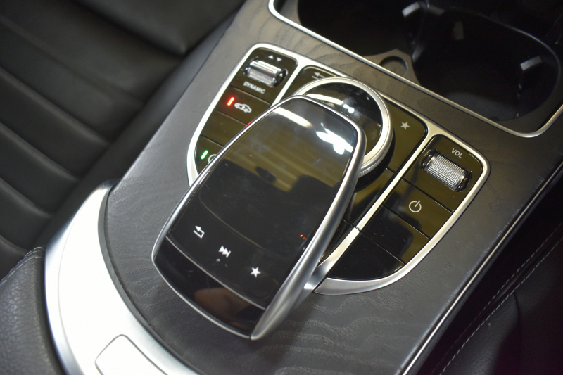 メルセデスベンツ Cクラス C200AVG AMGﾗｲﾝ ﾚｻﾞｰｴｸｽｸﾙｰｼﾌﾞ ﾚｰﾀﾞｰｾｰﾌﾃｨP 2年保証 高出力Eg ﾋｰﾀｰ黒本革  ﾃﾞｨｽﾄﾛﾆｯｸ ﾌﾞﾗｲﾝﾄﾞS ｷ-ﾚｽGo AMGｴｱﾛ18AW 電動Fﾄﾗﾝｸ ﾍｯﾄﾞUPﾃﾞｨｽﾌﾟﾚｲ 地ﾃﾞｼﾞBｶﾒ