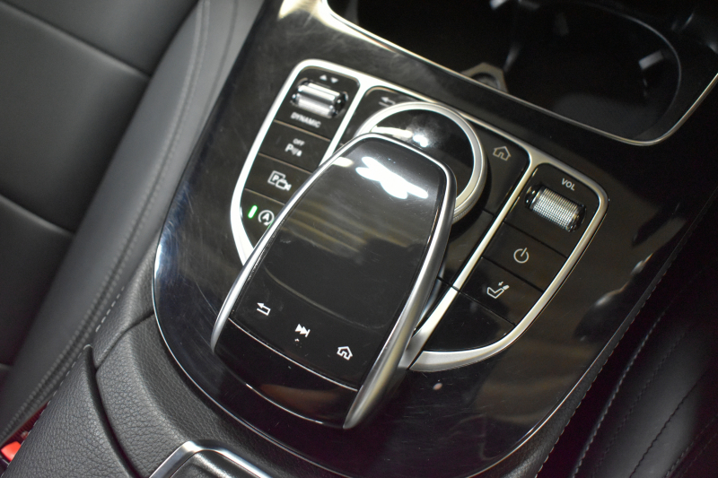 メルセデスベンツ Eクラス E220d ﾜｺﾞﾝ AVG ｽﾎﾟｰﾂ本革仕様 ﾚｰﾀﾞｰSP 2年保証  全席ﾋｰﾀｰ黒革 ﾃﾞｨｽﾄﾛ ﾌﾞﾗｲﾝﾄﾞS ﾚｰﾝﾁｪﾝｼﾞA ｷｰﾚｽGO AMGｴｱﾛ19AW 自動Fｹﾞｰﾄ ﾌﾞﾙﾒｽﾀｰ 地ﾃﾞｼﾞ360ｶﾒ