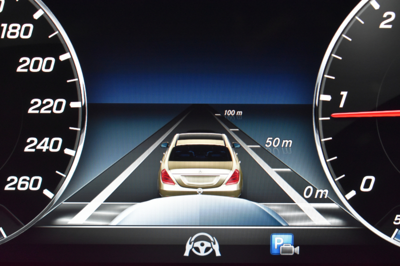 メルセデスベンツ Eクラス E220d ﾜｺﾞﾝ AVG ｽﾎﾟｰﾂ本革仕様 ﾚｰﾀﾞｰSP 2年保証  全席ﾋｰﾀｰ黒革 ﾃﾞｨｽﾄﾛ ﾌﾞﾗｲﾝﾄﾞS ﾚｰﾝﾁｪﾝｼﾞA ｷｰﾚｽGO AMGｴｱﾛ19AW 自動Fｹﾞｰﾄ ﾌﾞﾙﾒｽﾀｰ 地ﾃﾞｼﾞ360ｶﾒ