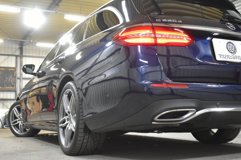 メルセデスベンツ Eクラス E220d ﾜｺﾞﾝ AVG ｽﾎﾟｰﾂ本革仕様 ﾚｰﾀﾞｰSP 2年保証  全席ﾋｰﾀｰ黒革 ﾃﾞｨｽﾄﾛ ﾌﾞﾗｲﾝﾄﾞS ﾚｰﾝﾁｪﾝｼﾞA ｷｰﾚｽGO AMGｴｱﾛ19AW 自動Fｹﾞｰﾄ ﾌﾞﾙﾒｽﾀｰ 地ﾃﾞｼﾞ360ｶﾒ