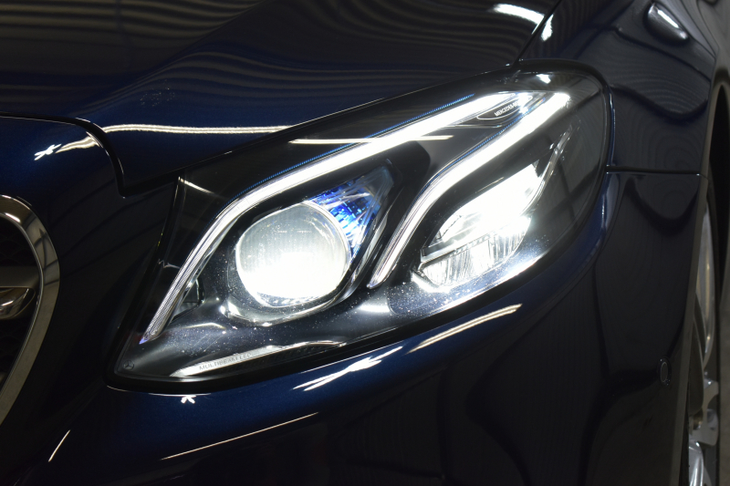 メルセデスベンツ Eクラス E220d ﾜｺﾞﾝ AVG ｽﾎﾟｰﾂ本革仕様 ﾚｰﾀﾞｰSP 2年保証  全席ﾋｰﾀｰ黒革 ﾃﾞｨｽﾄﾛ ﾌﾞﾗｲﾝﾄﾞS ﾚｰﾝﾁｪﾝｼﾞA ｷｰﾚｽGO AMGｴｱﾛ19AW 自動Fｹﾞｰﾄ ﾌﾞﾙﾒｽﾀｰ 地ﾃﾞｼﾞ360ｶﾒ