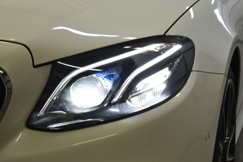 AMG Eクラス E53 4ﾏﾁｯｸ+ｸｰﾍﾟ ｴｸｽｸﾙｰｼﾌﾞ ﾚｰﾀﾞｰｾｰﾌﾃｨP 3.0ﾘｯﾀｰ/435馬力 MEｺﾈｸﾄ 9速AT 4WD ﾊﾟﾉﾗﾏｻﾝﾙｰﾌ ﾋｰﾀｰｸｰﾗｰ赤黒革 ﾃﾞｨｽﾄﾛ BSM Lﾁｪﾝｼﾞ AMGｴｱﾛ20AW ｷｰﾚｽGO PTS ﾌﾞﾙﾒｽﾀｰ HUD ﾌｯﾄﾄﾗﾝｸ LEDﾍｯﾄﾞﾗｲﾄ 地ﾃﾞｼﾞﾅﾋﾞ 360ｶﾒﾗ 2年保証