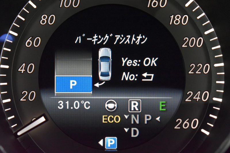 メルセデスベンツ Eクラス E250 AVG AMGｽﾎﾟｰﾂ ﾚｰﾀﾞｰｾｰﾌﾃｨP 後期 ﾊﾟﾉﾗﾏｻﾝﾙｰﾌ ﾋｰﾀｰ黒半革 ﾃﾞｨｽﾄﾛ ﾌﾞﾗｲﾝﾄﾞｽﾎﾟｯﾄ Lｷｰﾌﾟ ｷｰﾚｽGo AMGｴｱﾛ18AW ﾊﾟｰｸﾄﾛ LEDﾍｯﾄﾞ 駐車支援 地ﾃﾞｼﾞﾅﾋﾞ 360ｶﾒﾗ 2年保証
