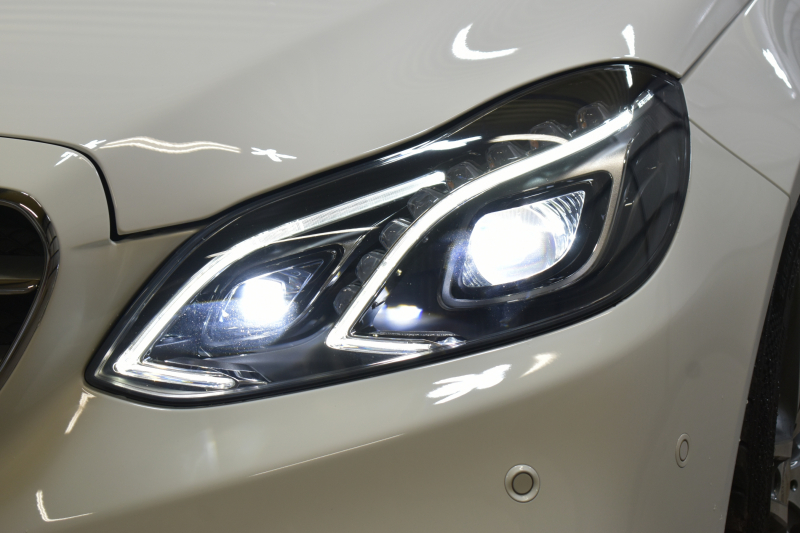 メルセデスベンツ Eクラス E250 AVG AMGｽﾎﾟｰﾂ ﾚｰﾀﾞｰｾｰﾌﾃｨP 後期 ﾊﾟﾉﾗﾏｻﾝﾙｰﾌ ﾋｰﾀｰ黒半革 ﾃﾞｨｽﾄﾛ ﾌﾞﾗｲﾝﾄﾞｽﾎﾟｯﾄ Lｷｰﾌﾟ ｷｰﾚｽGo AMGｴｱﾛ18AW ﾊﾟｰｸﾄﾛ LEDﾍｯﾄﾞ 駐車支援 地ﾃﾞｼﾞﾅﾋﾞ 360ｶﾒﾗ 2年保証