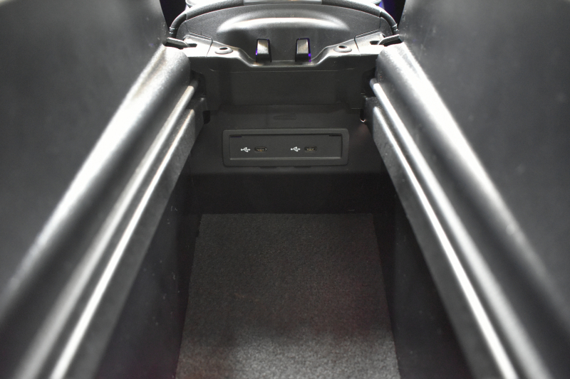 メルセデスベンツ Eクラス E200 ｽﾎﾟｰﾂ 1ｵﾅ ｴｸｽｸﾙｰｼﾌﾞP AMGﾗｲﾝｲﾝﾃﾘｱP ﾚｰﾀﾞｰｾｰﾌﾃｨP 真珠 後期型 ﾊﾟﾉﾗﾏｻﾝﾙｰﾌ 燃費12.8KM 全席ﾋｰﾀｰ黒革 ﾃﾞｨｽﾄﾛ BSM Lﾁｪﾝｼﾞ AMGｴｱﾛ19AW ｷｰﾚｽGO ﾊﾟｰｸﾄﾛ HUD ﾌﾞﾙﾒS ﾏﾙﾁｶﾗｰｱﾝﾋﾞｴﾝﾄ 対話式ﾅﾋﾞ 360ｶﾒﾗ 2年保証