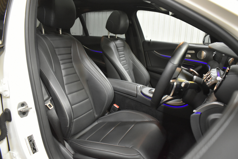 メルセデスベンツ Eクラス E200 ｽﾎﾟｰﾂ 1ｵﾅ ｴｸｽｸﾙｰｼﾌﾞP AMGﾗｲﾝｲﾝﾃﾘｱP ﾚｰﾀﾞｰｾｰﾌﾃｨP 真珠 後期型 ﾊﾟﾉﾗﾏｻﾝﾙｰﾌ 燃費12.8KM 全席ﾋｰﾀｰ黒革 ﾃﾞｨｽﾄﾛ BSM Lﾁｪﾝｼﾞ AMGｴｱﾛ19AW ｷｰﾚｽGO ﾊﾟｰｸﾄﾛ HUD ﾌﾞﾙﾒS ﾏﾙﾁｶﾗｰｱﾝﾋﾞｴﾝﾄ 対話式ﾅﾋﾞ 360ｶﾒﾗ 2年保証