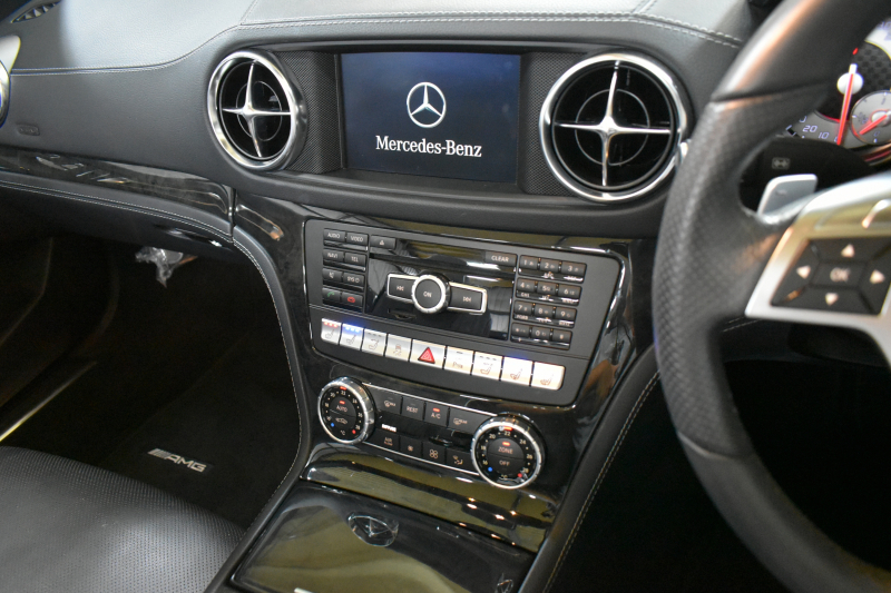 メルセデスベンツ SLクラス SL350 ﾚｰﾀﾞｰｾｰﾌﾃｨP ﾏｼﾞｯｸｽｶｲﾙｰﾌ ｴｱｽｶｰﾌ ﾋｰﾀｰ/ﾍﾞﾝﾁﾚｰﾀｰ黒革 ﾃﾞｨｽﾄﾛ ﾌﾞﾗｲﾝﾄﾞｽﾎﾟｯﾄ Lｷｰﾌﾟ AMGｴｱﾛ19AW ｷｰﾚｽGO PTS ﾌｯﾄﾄﾗﾝｸ 地ﾃﾞｼﾞﾅﾋﾞBｶﾒﾗ 2年保証