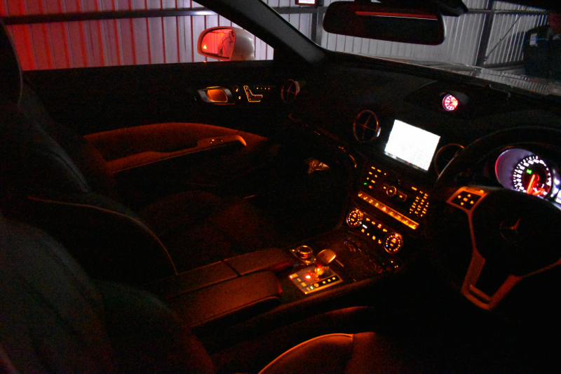 メルセデスベンツ SLクラス SL350 ﾚｰﾀﾞｰｾｰﾌﾃｨP ﾏｼﾞｯｸｽｶｲﾙｰﾌ ｴｱｽｶｰﾌ ﾋｰﾀｰ/ﾍﾞﾝﾁﾚｰﾀｰ黒革 ﾃﾞｨｽﾄﾛ ﾌﾞﾗｲﾝﾄﾞｽﾎﾟｯﾄ Lｷｰﾌﾟ AMGｴｱﾛ19AW ｷｰﾚｽGO PTS ﾌｯﾄﾄﾗﾝｸ 地ﾃﾞｼﾞﾅﾋﾞBｶﾒﾗ 2年保証