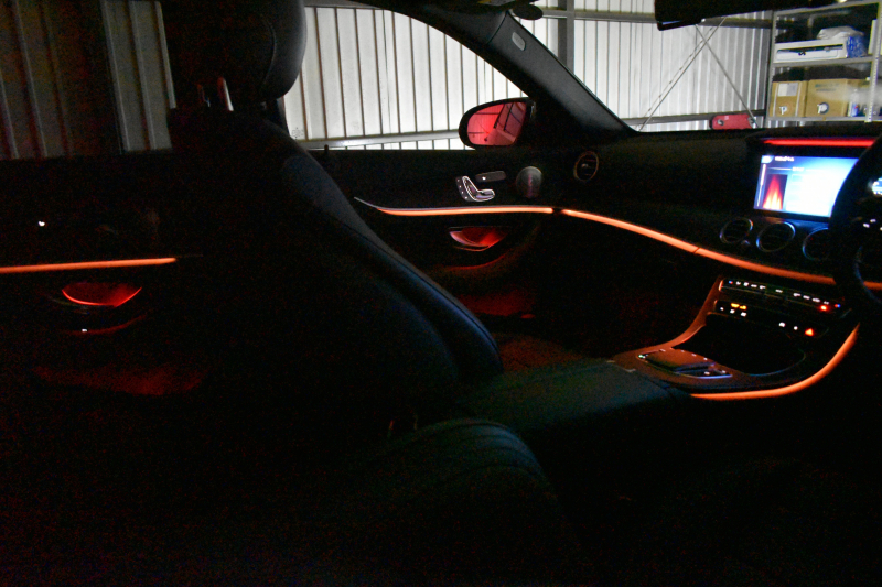 メルセデスベンツ Eクラス E200 ｽﾎﾟｰﾂ ｴｸｽｸﾙｰｼﾌﾞAMGﾗｲﾝｲﾝﾃﾘｱP ﾚｰﾀﾞｰｾｰﾌﾃｨP 後期型 ﾊﾟﾉﾗﾏｻﾝﾙｰﾌ ﾌﾞﾙﾒS MEｺﾈｸﾄ 全席ﾋｰﾀｰ黒革 ﾃﾞｨｽﾄﾛ BSM Lﾁｪﾝｼﾞ AMGｴｱﾛ19AW ｷｰﾚｽGO ﾊﾟｰｸﾄﾛ HUD  ﾏﾙﾁｶﾗｰｱﾝﾋﾞｴﾝﾄ 対話式ﾅﾋﾞ 360ｶﾒﾗ 2年保証