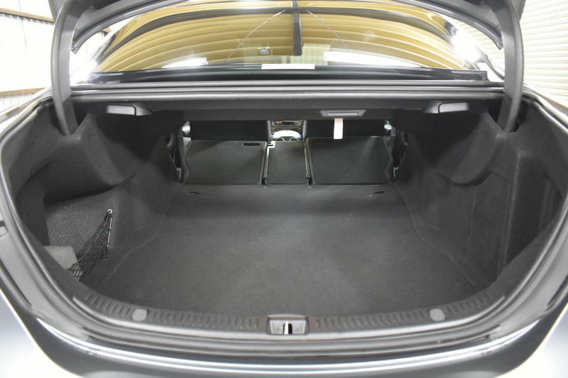 メルセデスベンツ Eクラス E200 ｽﾎﾟｰﾂ ｴｸｽｸﾙｰｼﾌﾞAMGﾗｲﾝｲﾝﾃﾘｱP ﾚｰﾀﾞｰｾｰﾌﾃｨP 後期型 ﾊﾟﾉﾗﾏｻﾝﾙｰﾌ ﾌﾞﾙﾒS MEｺﾈｸﾄ 全席ﾋｰﾀｰ黒革 ﾃﾞｨｽﾄﾛ BSM Lﾁｪﾝｼﾞ AMGｴｱﾛ19AW ｷｰﾚｽGO ﾊﾟｰｸﾄﾛ HUD  ﾏﾙﾁｶﾗｰｱﾝﾋﾞｴﾝﾄ 対話式ﾅﾋﾞ 360ｶﾒﾗ 2年保証