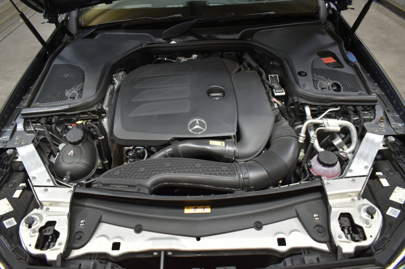 メルセデスベンツ Eクラス E200 ｽﾎﾟｰﾂ ｴｸｽｸﾙｰｼﾌﾞAMGﾗｲﾝｲﾝﾃﾘｱP ﾚｰﾀﾞｰｾｰﾌﾃｨP 後期型 ﾊﾟﾉﾗﾏｻﾝﾙｰﾌ ﾌﾞﾙﾒS MEｺﾈｸﾄ 全席ﾋｰﾀｰ黒革 ﾃﾞｨｽﾄﾛ BSM Lﾁｪﾝｼﾞ AMGｴｱﾛ19AW ｷｰﾚｽGO ﾊﾟｰｸﾄﾛ HUD  ﾏﾙﾁｶﾗｰｱﾝﾋﾞｴﾝﾄ 対話式ﾅﾋﾞ 360ｶﾒﾗ 2年保証