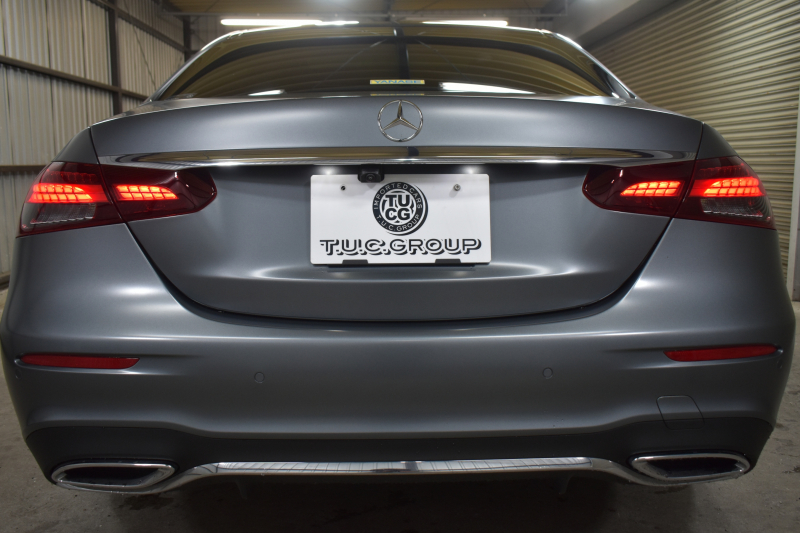 メルセデスベンツ Eクラス E200 ｽﾎﾟｰﾂ ｴｸｽｸﾙｰｼﾌﾞAMGﾗｲﾝｲﾝﾃﾘｱP ﾚｰﾀﾞｰｾｰﾌﾃｨP 後期型 ﾊﾟﾉﾗﾏｻﾝﾙｰﾌ ﾌﾞﾙﾒS MEｺﾈｸﾄ 全席ﾋｰﾀｰ黒革 ﾃﾞｨｽﾄﾛ BSM Lﾁｪﾝｼﾞ AMGｴｱﾛ19AW ｷｰﾚｽGO ﾊﾟｰｸﾄﾛ HUD  ﾏﾙﾁｶﾗｰｱﾝﾋﾞｴﾝﾄ 対話式ﾅﾋﾞ 360ｶﾒﾗ 2年保証