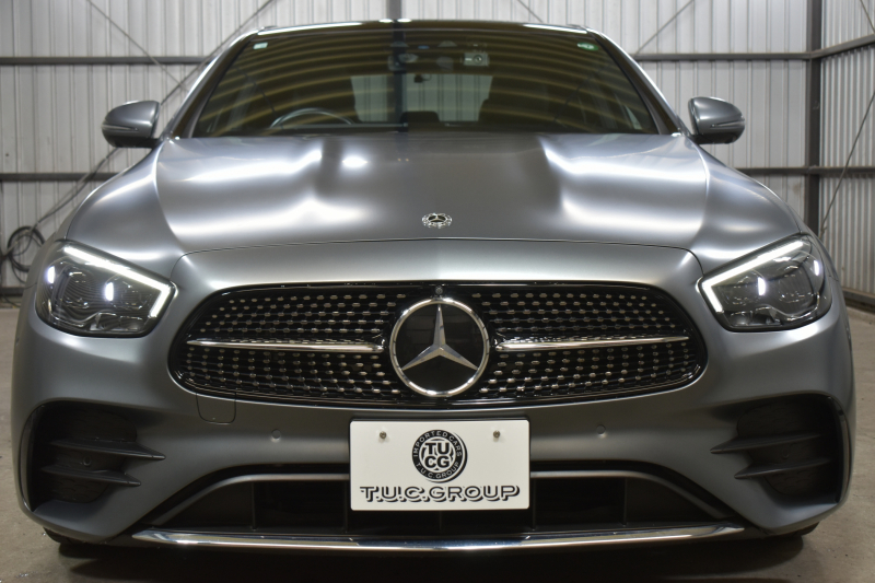 メルセデスベンツ Eクラス E200 ｽﾎﾟｰﾂ ｴｸｽｸﾙｰｼﾌﾞAMGﾗｲﾝｲﾝﾃﾘｱP ﾚｰﾀﾞｰｾｰﾌﾃｨP 後期型 ﾊﾟﾉﾗﾏｻﾝﾙｰﾌ ﾌﾞﾙﾒS MEｺﾈｸﾄ 全席ﾋｰﾀｰ黒革 ﾃﾞｨｽﾄﾛ BSM Lﾁｪﾝｼﾞ AMGｴｱﾛ19AW ｷｰﾚｽGO ﾊﾟｰｸﾄﾛ HUD  ﾏﾙﾁｶﾗｰｱﾝﾋﾞｴﾝﾄ 対話式ﾅﾋﾞ 360ｶﾒﾗ 2年保証