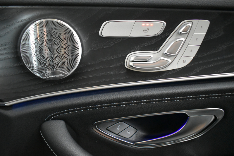 メルセデスベンツ Eクラス E200 ｽﾎﾟｰﾂ ｴｸｽｸﾙｰｼﾌﾞAMGﾗｲﾝｲﾝﾃﾘｱP ﾚｰﾀﾞｰｾｰﾌﾃｨP 後期型 ﾊﾟﾉﾗﾏｻﾝﾙｰﾌ ﾌﾞﾙﾒS MEｺﾈｸﾄ 全席ﾋｰﾀｰ黒革 ﾃﾞｨｽﾄﾛ BSM Lﾁｪﾝｼﾞ AMGｴｱﾛ19AW ｷｰﾚｽGO ﾊﾟｰｸﾄﾛ HUD  ﾏﾙﾁｶﾗｰｱﾝﾋﾞｴﾝﾄ 対話式ﾅﾋﾞ 360ｶﾒﾗ 2年保証