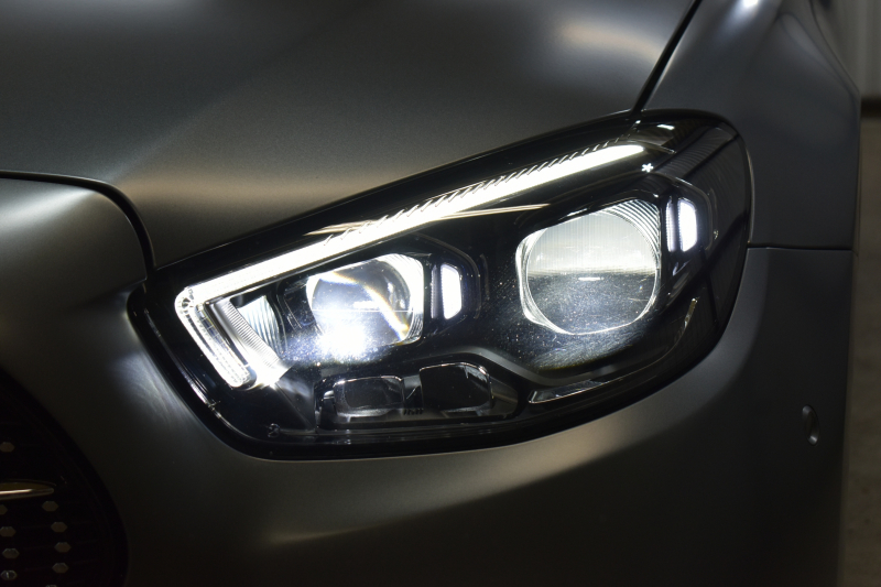 メルセデスベンツ Eクラス E200 ｽﾎﾟｰﾂ ｴｸｽｸﾙｰｼﾌﾞAMGﾗｲﾝｲﾝﾃﾘｱP ﾚｰﾀﾞｰｾｰﾌﾃｨP 後期型 ﾊﾟﾉﾗﾏｻﾝﾙｰﾌ ﾌﾞﾙﾒS MEｺﾈｸﾄ 全席ﾋｰﾀｰ黒革 ﾃﾞｨｽﾄﾛ BSM Lﾁｪﾝｼﾞ AMGｴｱﾛ19AW ｷｰﾚｽGO ﾊﾟｰｸﾄﾛ HUD  ﾏﾙﾁｶﾗｰｱﾝﾋﾞｴﾝﾄ 対話式ﾅﾋﾞ 360ｶﾒﾗ 2年保証