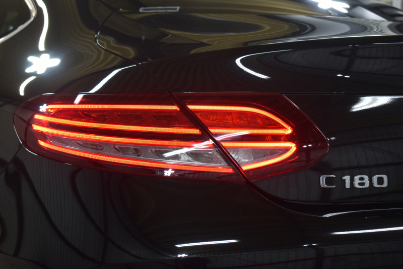 メルセデスベンツ Cクラス C180ｸｰﾍﾟ ｽﾎﾟｰﾂ ﾚｻﾞｰｴｸｽｸﾙｰｼﾌﾞ ﾚｰﾀﾞｰSP 後期型  ﾊﾟﾉﾗﾏｻﾝﾙｰﾌ ﾋｰﾀｰ黒革 ｷｰﾚｽGo ﾃﾞｨｽﾄﾛ Bｽﾎﾟｯﾄ Lﾁｪﾝｼﾞ AMGｴｱﾛ19AW PTS HUD 地ﾃﾞｼﾞBｶﾒﾗ 2年保証