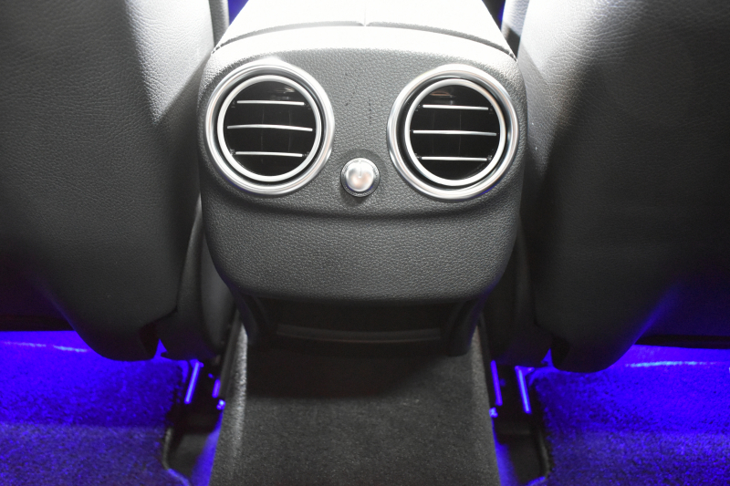 メルセデスベンツ Cクラス C180ｸｰﾍﾟ ｽﾎﾟｰﾂ ﾚｻﾞｰｴｸｽｸﾙｰｼﾌﾞ ﾚｰﾀﾞｰSP 後期型  ﾊﾟﾉﾗﾏｻﾝﾙｰﾌ ﾋｰﾀｰ黒革 ｷｰﾚｽGo ﾃﾞｨｽﾄﾛ Bｽﾎﾟｯﾄ Lﾁｪﾝｼﾞ AMGｴｱﾛ19AW PTS HUD 地ﾃﾞｼﾞBｶﾒﾗ 2年保証