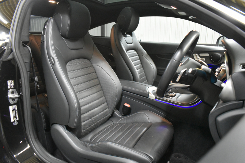メルセデスベンツ Cクラス C180ｸｰﾍﾟ ｽﾎﾟｰﾂ ﾚｻﾞｰｴｸｽｸﾙｰｼﾌﾞ ﾚｰﾀﾞｰSP 後期型  ﾊﾟﾉﾗﾏｻﾝﾙｰﾌ ﾋｰﾀｰ黒革 ｷｰﾚｽGo ﾃﾞｨｽﾄﾛ Bｽﾎﾟｯﾄ Lﾁｪﾝｼﾞ AMGｴｱﾛ19AW PTS HUD 地ﾃﾞｼﾞBｶﾒﾗ 2年保証