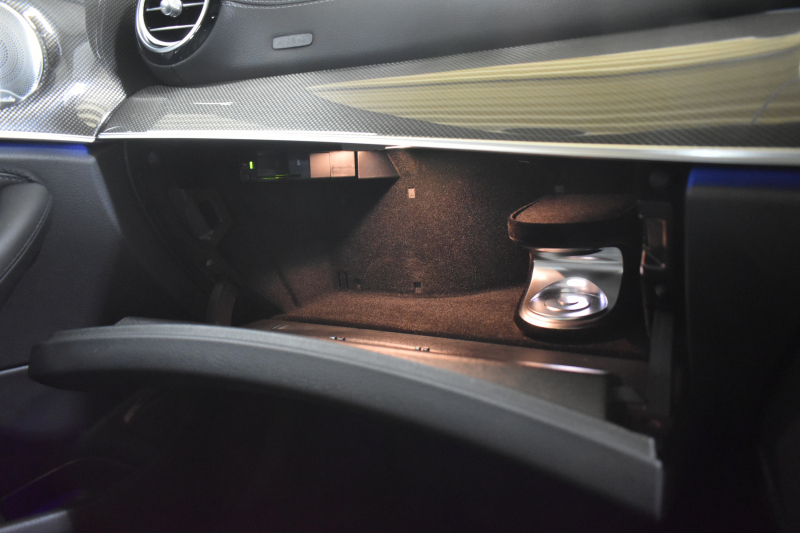 AMG Eクラス E53 4ﾏﾁｯｸ+ ﾜｺﾞﾝ ｴｸｽｸﾙｰｼﾌﾞ ﾚｰﾀﾞｰｾｰﾌﾃｨP ﾌﾞﾙﾒｽﾀｰS MEｺﾈｸﾄ ﾊﾟﾉﾗﾏｻﾝﾙｰﾌ ﾋｰﾀｰｸｰﾗｰ黒革 ｼﾙﾊﾞｰｽﾃｯﾁ内装 ﾃﾞｨｽﾄﾛ BSM Lﾁｪﾝｼﾞ AMGｴｱﾛ20AW PTS HUD ﾌｯﾄｹﾞｰﾄ 地ﾃﾞｼﾞﾅﾋﾞ 360ｶﾒﾗ 2年保証