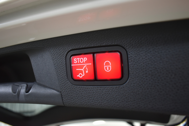 AMG Eクラス E53 4ﾏﾁｯｸ+ ﾜｺﾞﾝ ｴｸｽｸﾙｰｼﾌﾞ ﾚｰﾀﾞｰｾｰﾌﾃｨP ﾌﾞﾙﾒｽﾀｰS MEｺﾈｸﾄ ﾊﾟﾉﾗﾏｻﾝﾙｰﾌ ﾋｰﾀｰｸｰﾗｰ黒革 ｼﾙﾊﾞｰｽﾃｯﾁ内装 ﾃﾞｨｽﾄﾛ BSM Lﾁｪﾝｼﾞ AMGｴｱﾛ20AW PTS HUD ﾌｯﾄｹﾞｰﾄ 地ﾃﾞｼﾞﾅﾋﾞ 360ｶﾒﾗ 2年保証