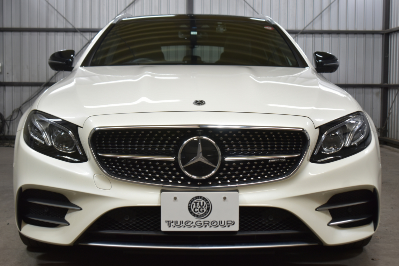 AMG Eクラス E53 4ﾏﾁｯｸ+ ﾜｺﾞﾝ ｴｸｽｸﾙｰｼﾌﾞ ﾚｰﾀﾞｰｾｰﾌﾃｨP ﾌﾞﾙﾒｽﾀｰS MEｺﾈｸﾄ ﾊﾟﾉﾗﾏｻﾝﾙｰﾌ ﾋｰﾀｰｸｰﾗｰ黒革 ｼﾙﾊﾞｰｽﾃｯﾁ内装 ﾃﾞｨｽﾄﾛ BSM Lﾁｪﾝｼﾞ AMGｴｱﾛ20AW PTS HUD ﾌｯﾄｹﾞｰﾄ 地ﾃﾞｼﾞﾅﾋﾞ 360ｶﾒﾗ 2年保証